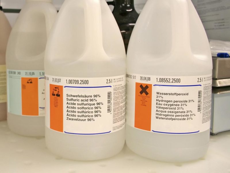 Chemische Flaschen Aufklebern