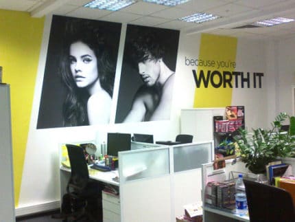 Selbstklebende Tapete drucken fototapete wunschgröße Grossformatdruck online bestellen