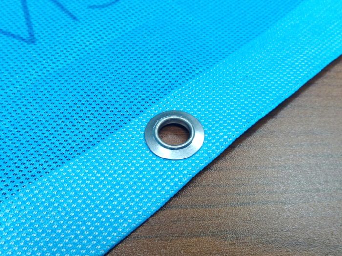 Siatka mesh PCW 280g z oczkami