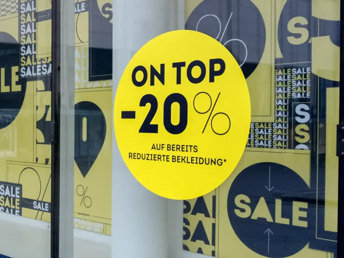 Aufkleber aus Easy Dot Folie