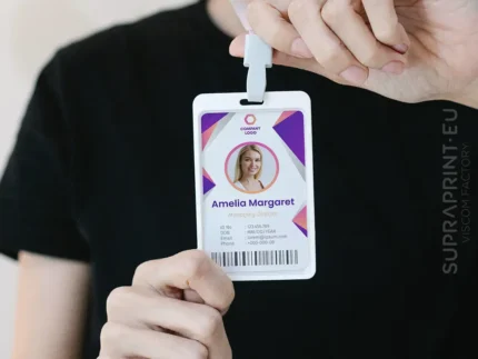 Nummerierte und personalisierte Ausweiskarten online drucken