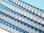 Detail der Spiralbindung bei einem gedruckten Firmenkatalog